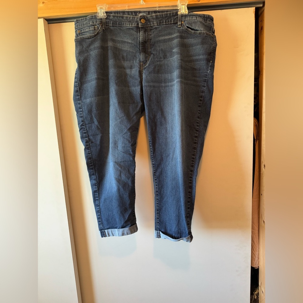 Levis Signature midrise boyfriend cuffed capris 26W
